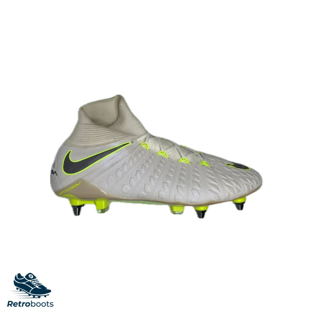 Nike Hypervenom Phantom 3 DF SG-Pro Retroboots.de